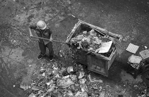 Commercial waste collection services in Sanderstead