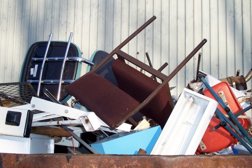 Benefits of hiring professional office clearance services